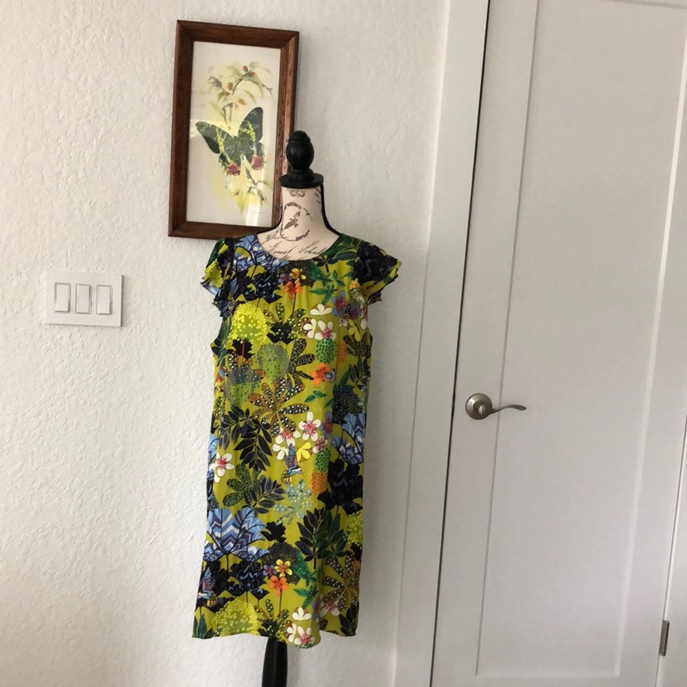 Loft silky printed dress with flutter sleeves size Medium